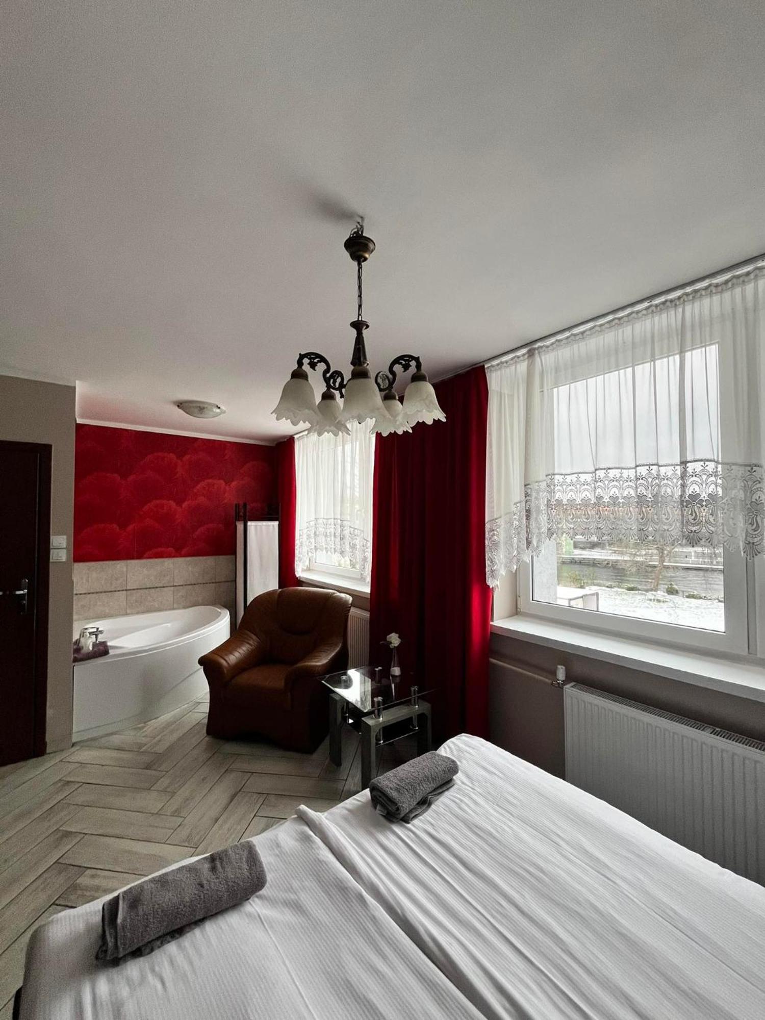 Atmosfera Bed & Breakfast Бидгошч Екстериор снимка